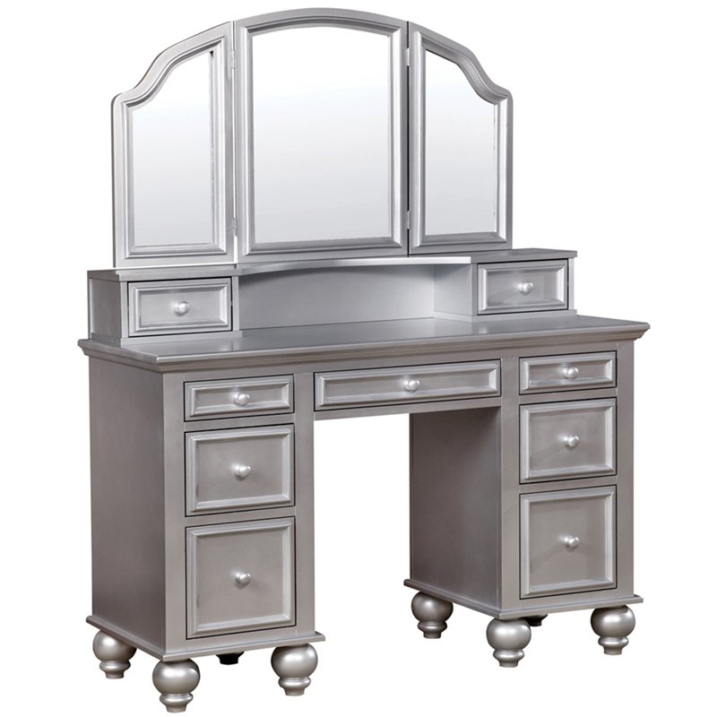 Pemberly Row Modern Wood 3-Piece Bedroom Vanity Set in Silver