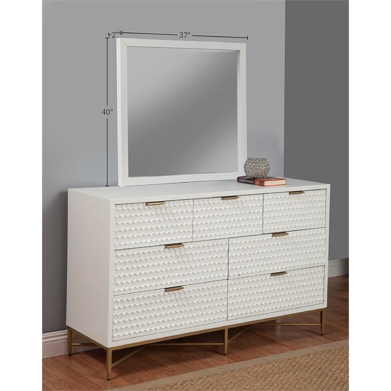 Pemberly Row Modern 3 Drawer Small Chest in Honey Maple (Brown)
