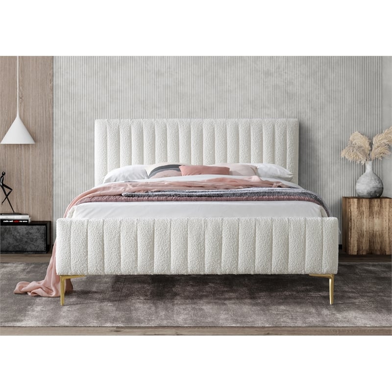 Pemberly Row Wood and Fabric Upholstered Queen Platform Bed in White Boucle