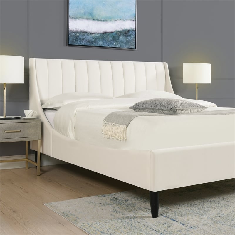 Pemberly Row Modern Upholstered Platform Bed Queen Cloud White