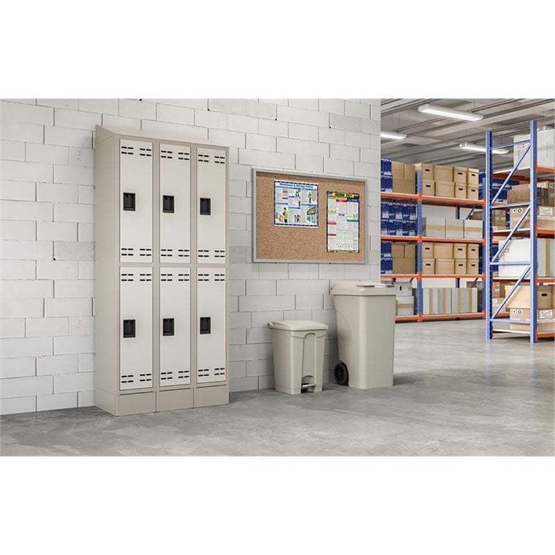 Pemberly Row Plastic Step-On Touchless 32 Gallon Trash Can in Tan