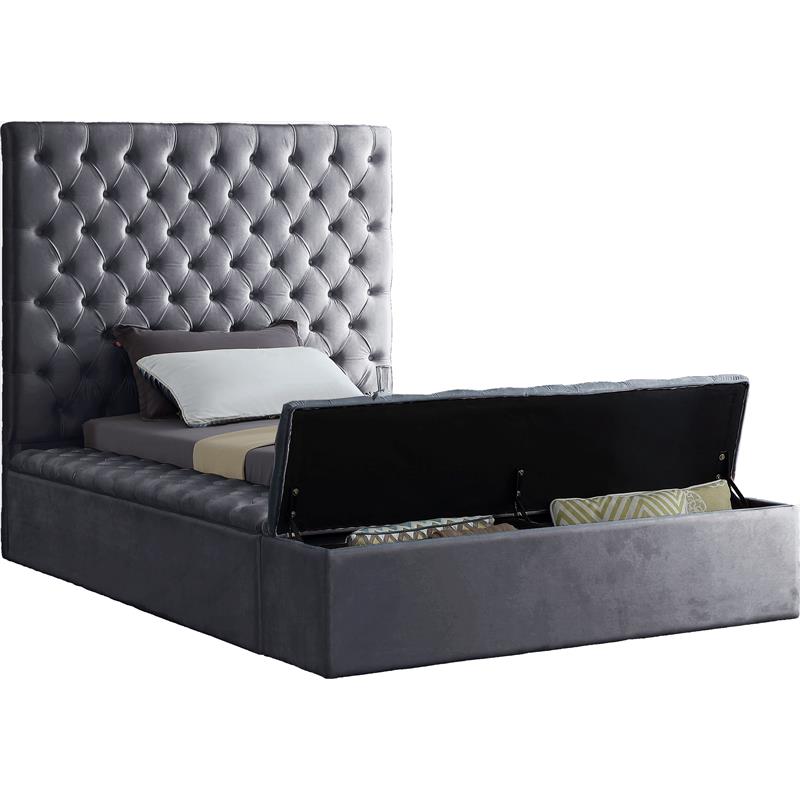 Pemberly Row Modern Solid Wood Tufted Velvet Twin Bed in Gray