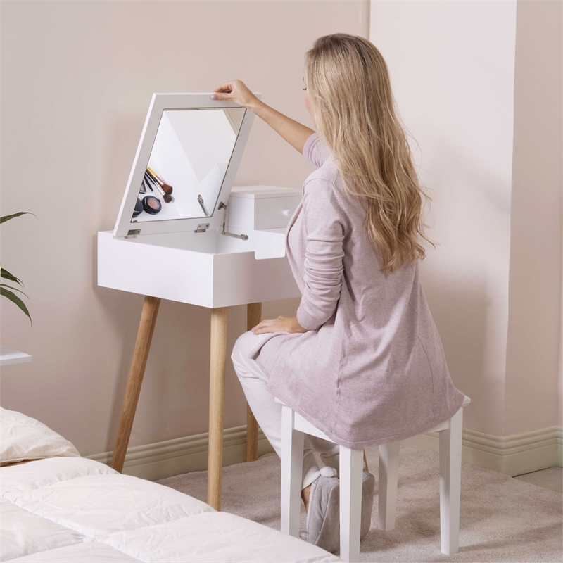 Pemberly Row 24'' Wide Vanity with Mirror Vanity Table -White