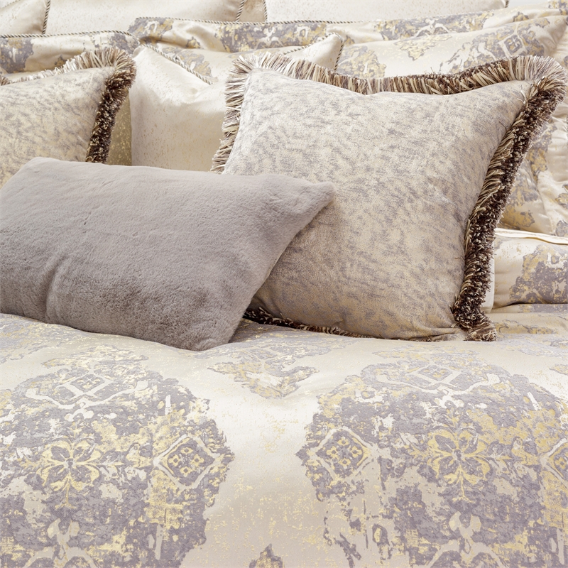 Pemberly Row Contemporary 9-Piece Queen Comforter Set - Champagne