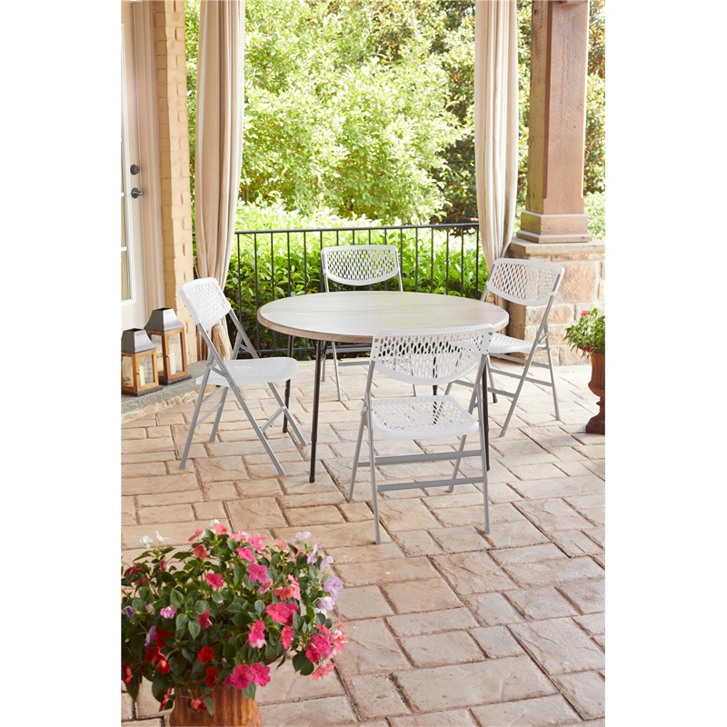Pemberly Row Modern Resin Mesh Folding Chair in White (4-Pack)