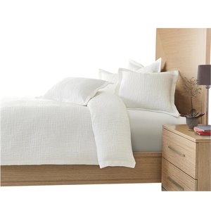 Pemberly Row 6-piece Linear Texture Fabric King Duvet Set in White