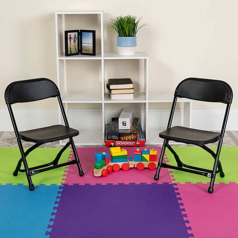 Pemberly Row Plastic and Metal Kid Folding Chair in Black (Set of 2)