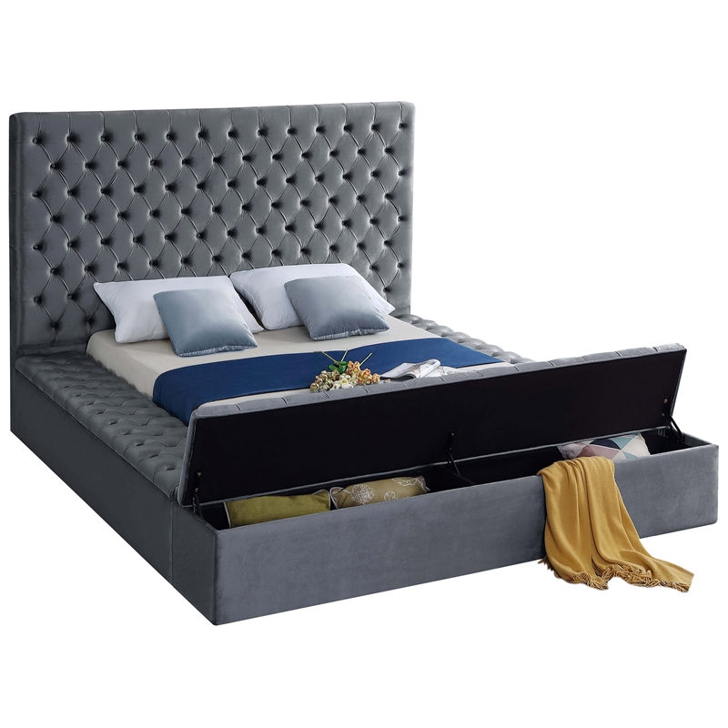 Pemberly Row Solid Wood Tufted Velvet fabric Queen Bed in Gray