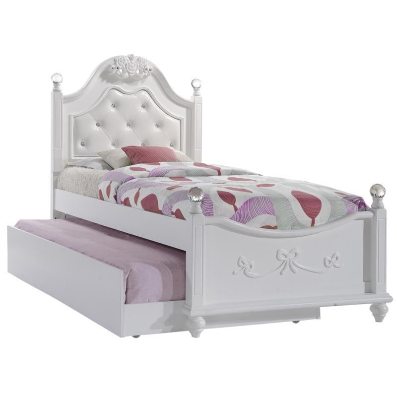 Pemberly Row Contemporary 4 Piece Twin Platform Bedroom Set in White
