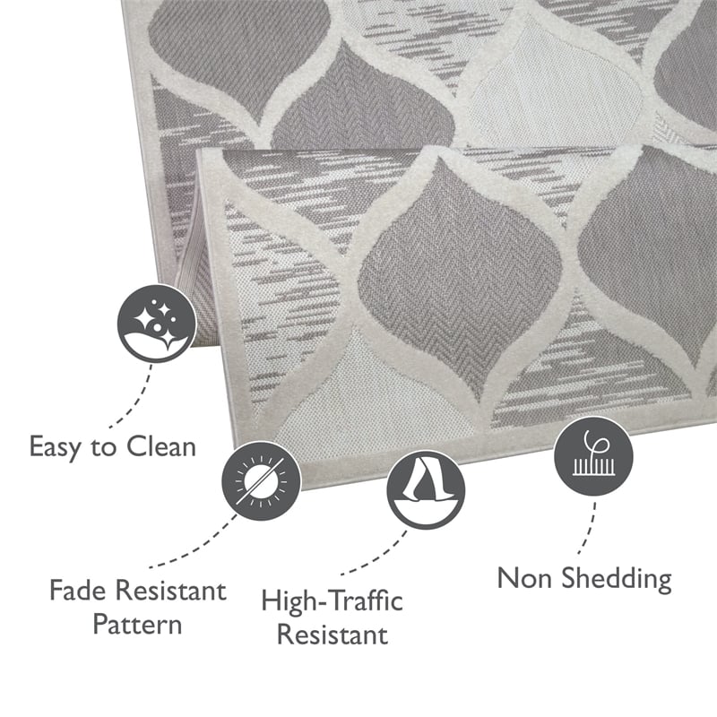 Pemberly Row Quatrefoil Indoor Outdoor Area Rug Rectangle 5'3