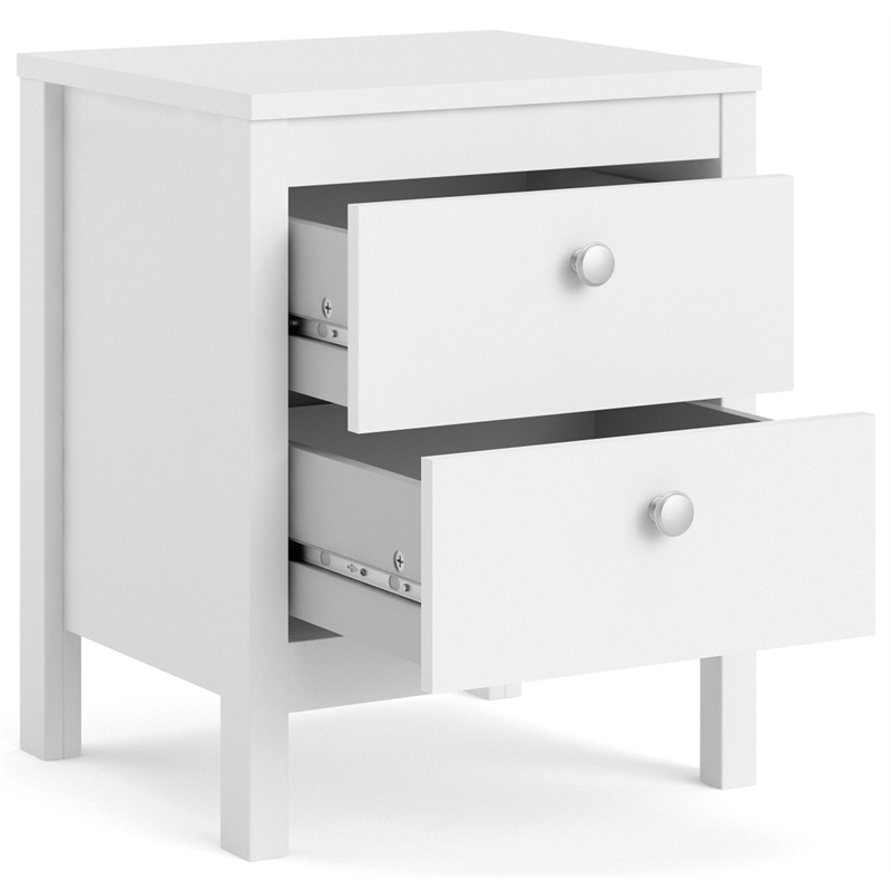 Pemberly Row Set of 3 5-Drawer Chest & 2 Nightstands in White