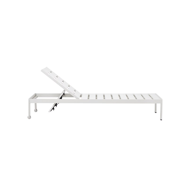 Pemberly Row Modern Aluminum Patio Lounger in White Frame/Polyresin
