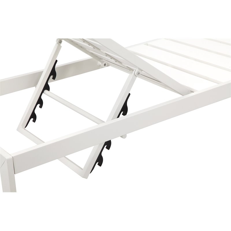 Pemberly Row Modern Aluminum Patio Lounger in White Frame/Polyresin