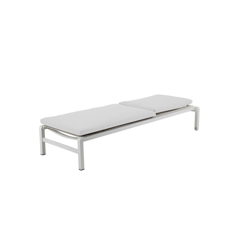 Pemberly Row Modern Aluminum Lounger in White Finish (Set of 2)