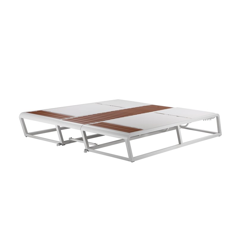 Pemberly Row Modern Aluminum Outdoor Daybed with Umbrella Hole in White