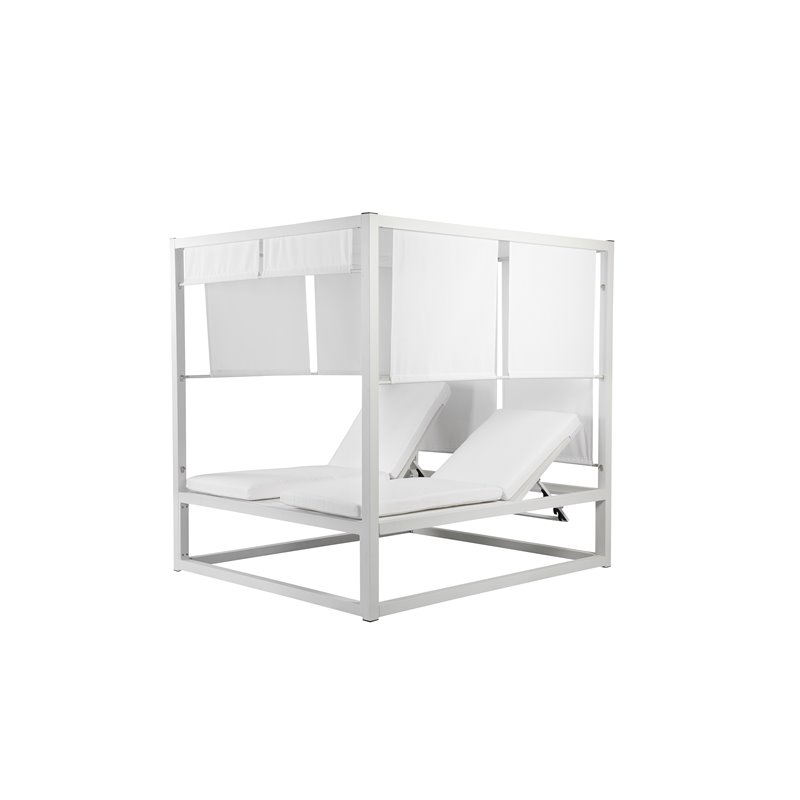 Pemberly Row Modern Aluminum Outdoor Daybed in White Frame/Fabric
