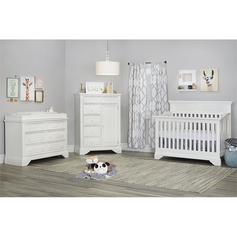 Pemberly Row Traditional Wood 4-in-1 Convertible Crib in White Lace