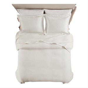 pemberly row modern 3 piece coverlet set in marshmallow full/queen