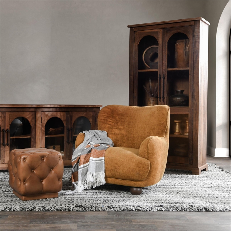 Pemberly Row Upholstered Chenille Fabric Accent Chair in Amber
