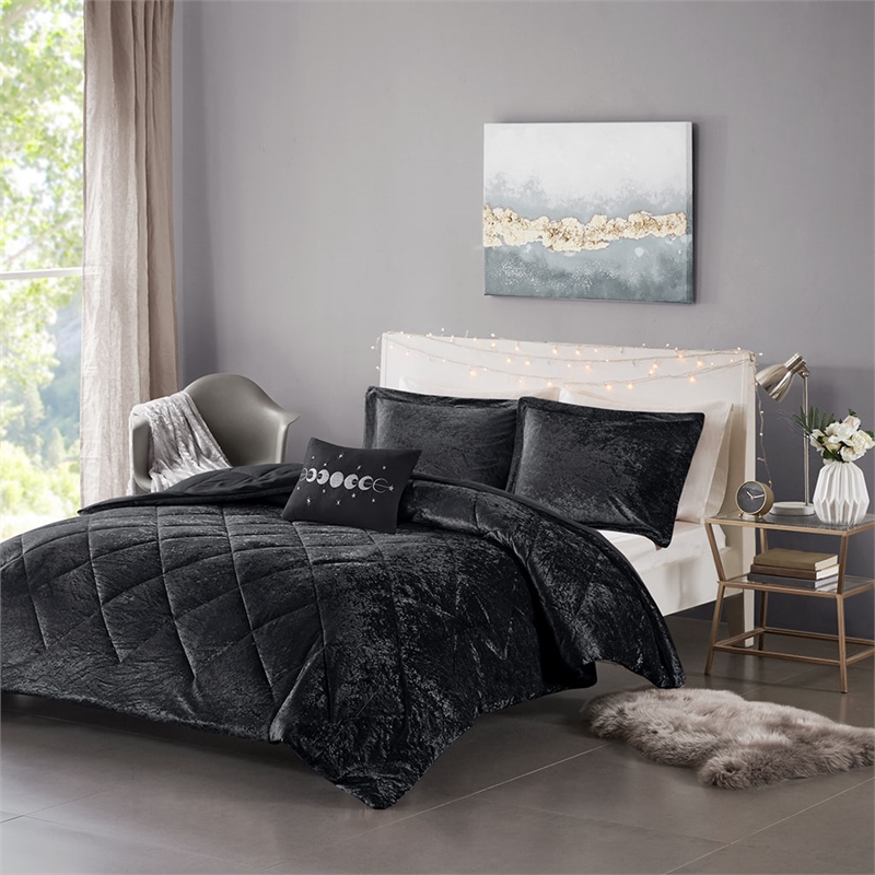 Pemberly Row Contemporary Velvet Comforter Set in Black Finish