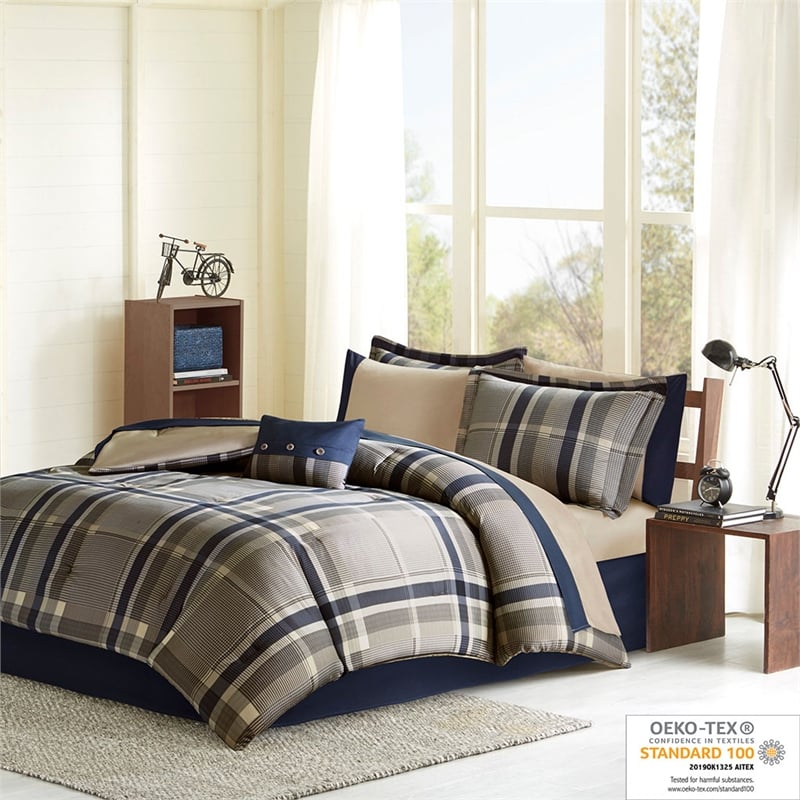 Pemberly Row Plaid Comforter Set with Bed Sheets in Navy Multi
