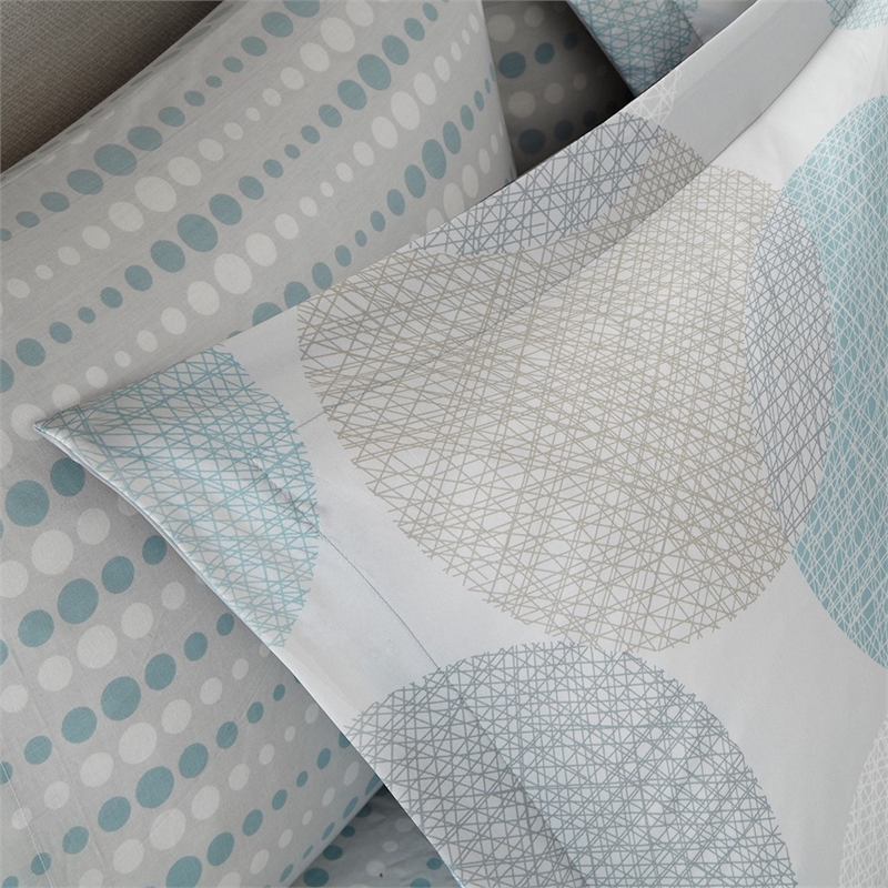 Pemberly Row Modern 9-Piece Cotton Comforter and Sheet Set - Aqua