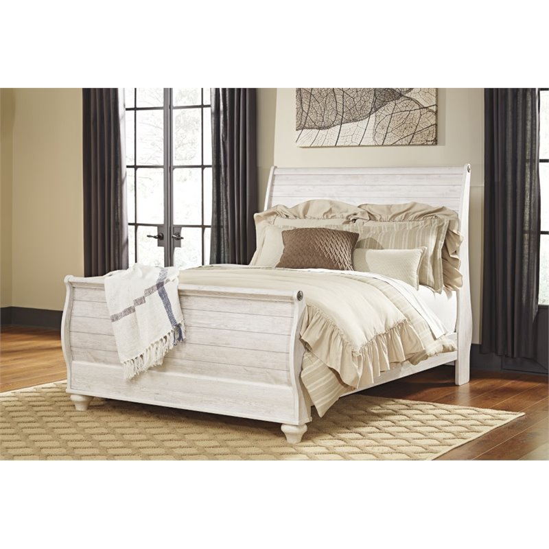 Pemberly Row Set of 3 Queen Sleigh Bed & 4-Drawer Door Chest & 5-Drawer Chest
