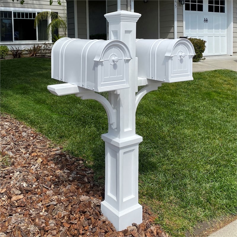 Pemberly Row Contemporary Double Traditional Plastic Mail Post in White