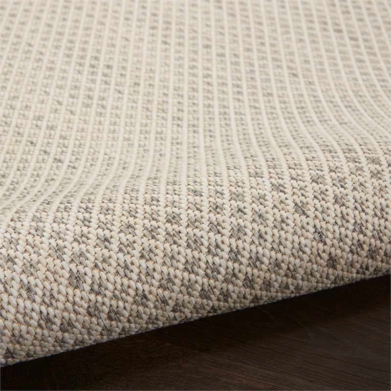 Pemberly Row Contemporary 8' Round Ivory Silver Fabric Modern Area Rug