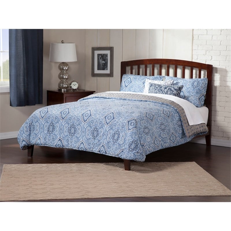 Pemberly Row Richmond Queen Solid Wood Platform Bed in Walnut
