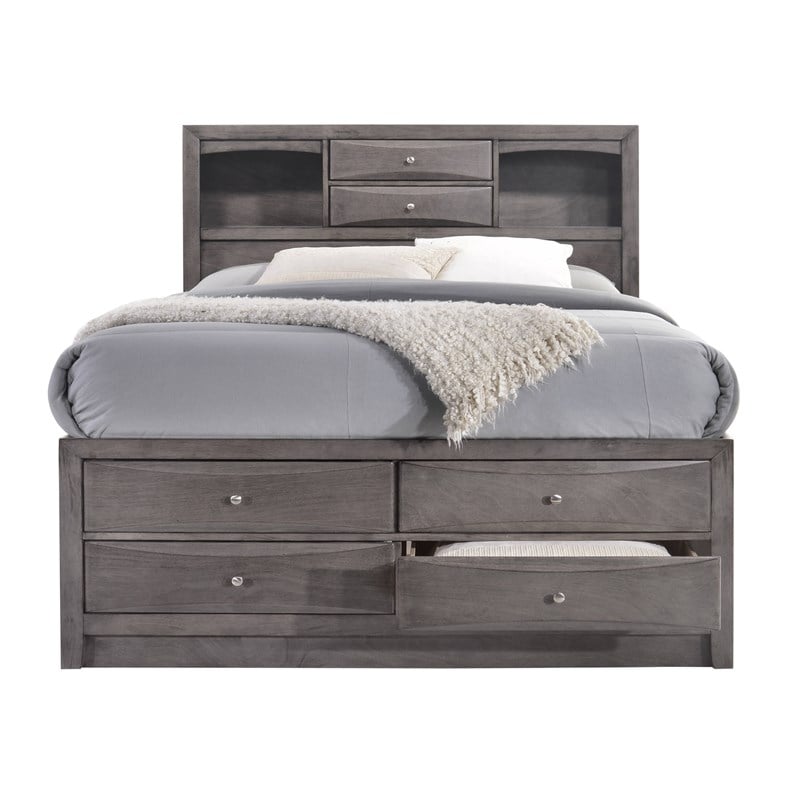 Pemberly Row Contemporary King 3 Piece Bedroom Set in Gray Finish