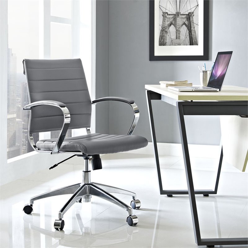 Pemberly Row Modern Mid Back Vinyl & Aluminum Office Chair in Gray / Chrome