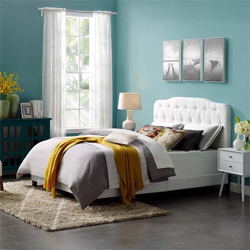 Pemberly Row Full Upholstered Polyester Fabric Bed in White Finish