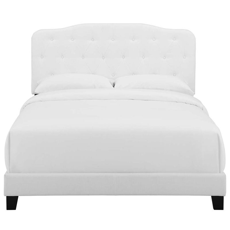 Pemberly Row Full Upholstered Polyester Fabric Bed in White Finish