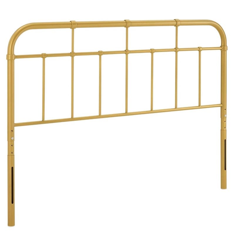 Pemberly Row Modern Farmhouse Queen Metal Spindle Headboard in Gold