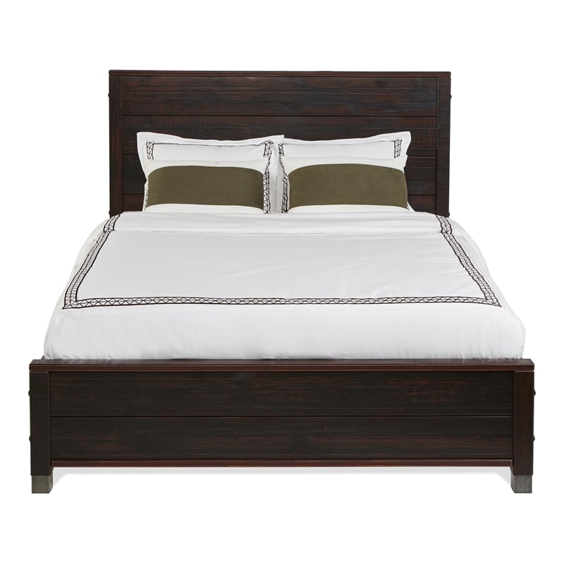 Pemberly Row Contemporary Solid Wood Queen Platform Bed in Walnut