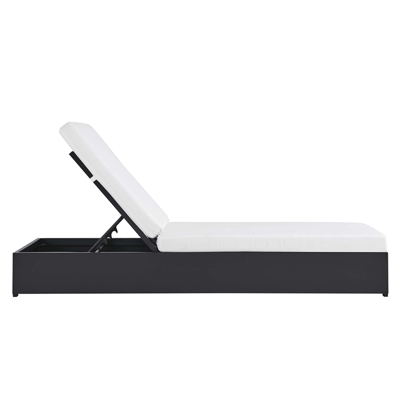 Pemberly Row Set of 4 Patio Aluminum Chaise Lounge Chair in Gray White