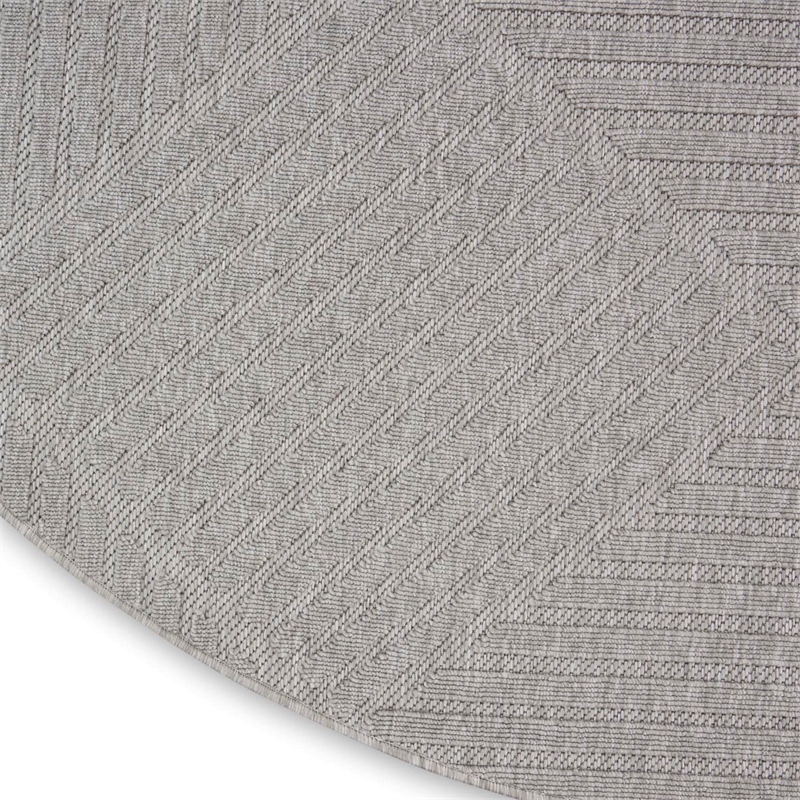 Pemberly Row Round Contemporary Polypropylene Area Rug in Light Gray