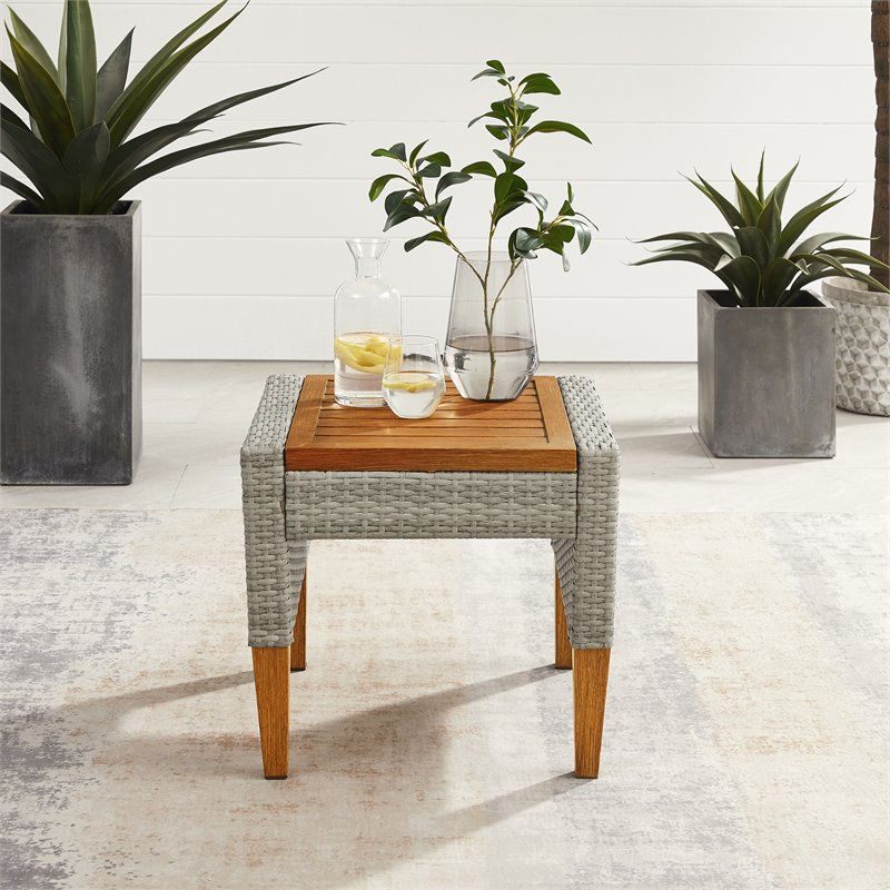 Pemberly Row Modern Wicker/Rattan Outdoor Side Table in Gray/Acorn