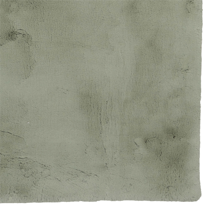 Pemberly Row Modern Faux Rabbit Polyester 8'x10' Area Rug in Green