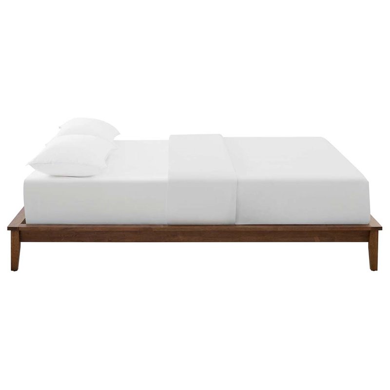Pemberly Row Queen Modern Solid Wood Platform Bed Frame in Cappuccino