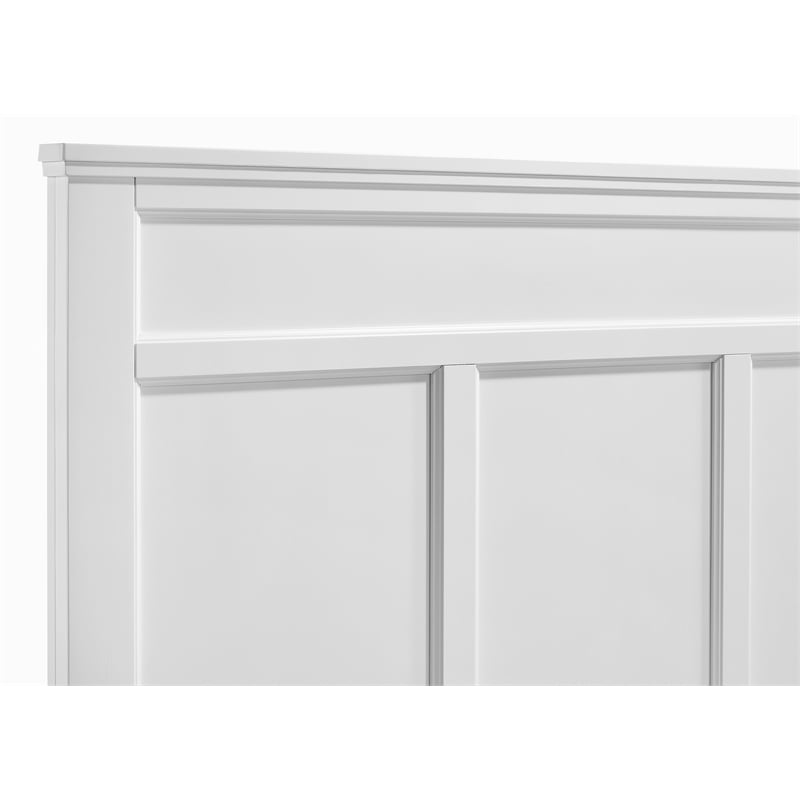 Pemberly Row Traditional Rubber Wood Full Bed in White Finish