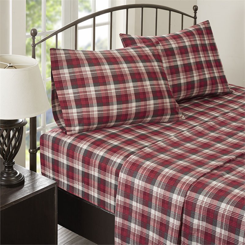 Pemberly Row Farmhouse 100 Percent Cotton Flannel Sheet Set in Red Plaid