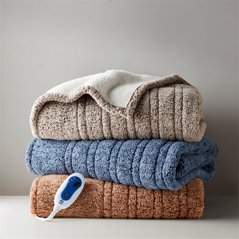 Pemberly Row Modern / Contemporary Fabric Heated Throw in Blue