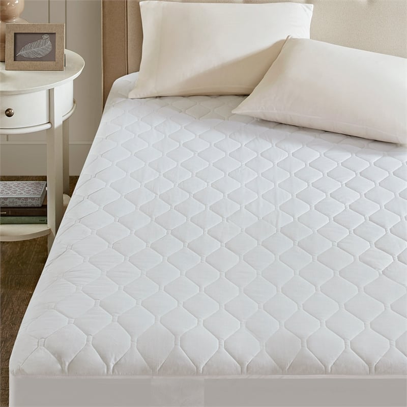 Pemberly Row Modern Cotton Blend Heated Mattress Pad in White