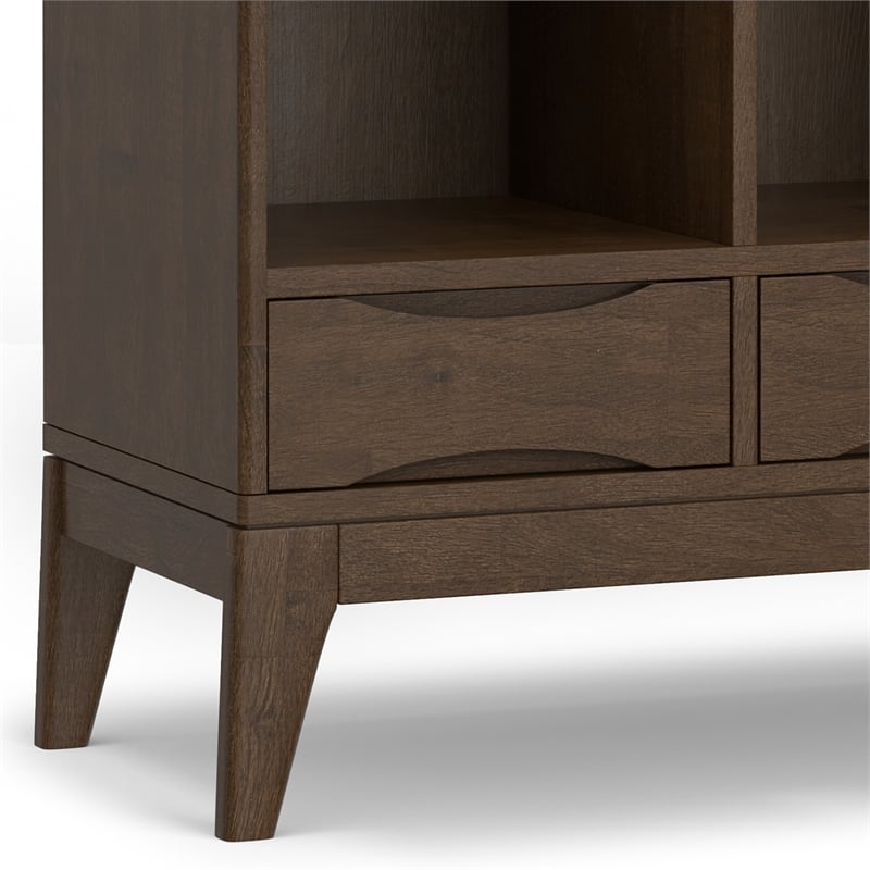 Pemberly Row Hardwood 43x42