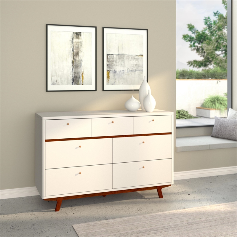 Pemberly Row Modern / Contemporary 7 Drawer Wood Dresser in White