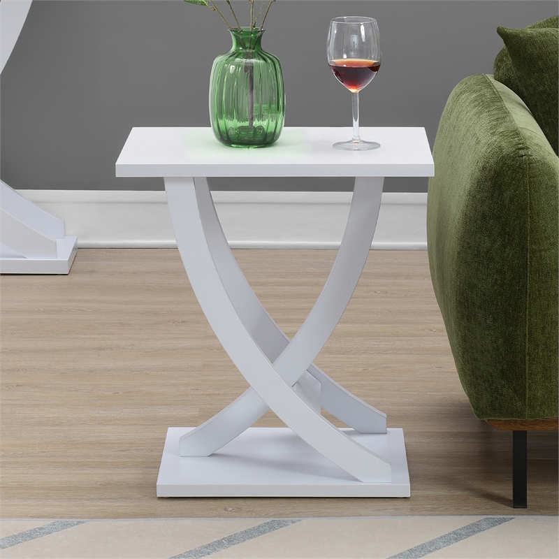 Pemberly Row Criss-Cross Chairside End Table in White Wood Finish