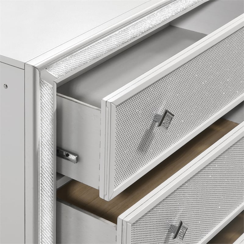 Pemberly Row Modern / Contemporary Wood 6-Drawer Dresser in White