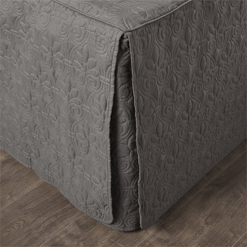 Pemberly Row Traditional 100 Percent Polyester Fitted Bedspread in Gray